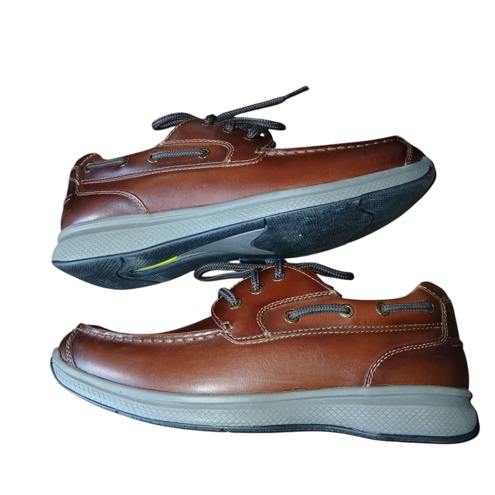 Florsheim Great Lakes men's brown leather lace-up Oxford. In mint condition 9.5